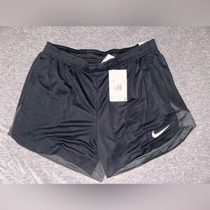 NIKE WOMENS MEDIUM SHORT